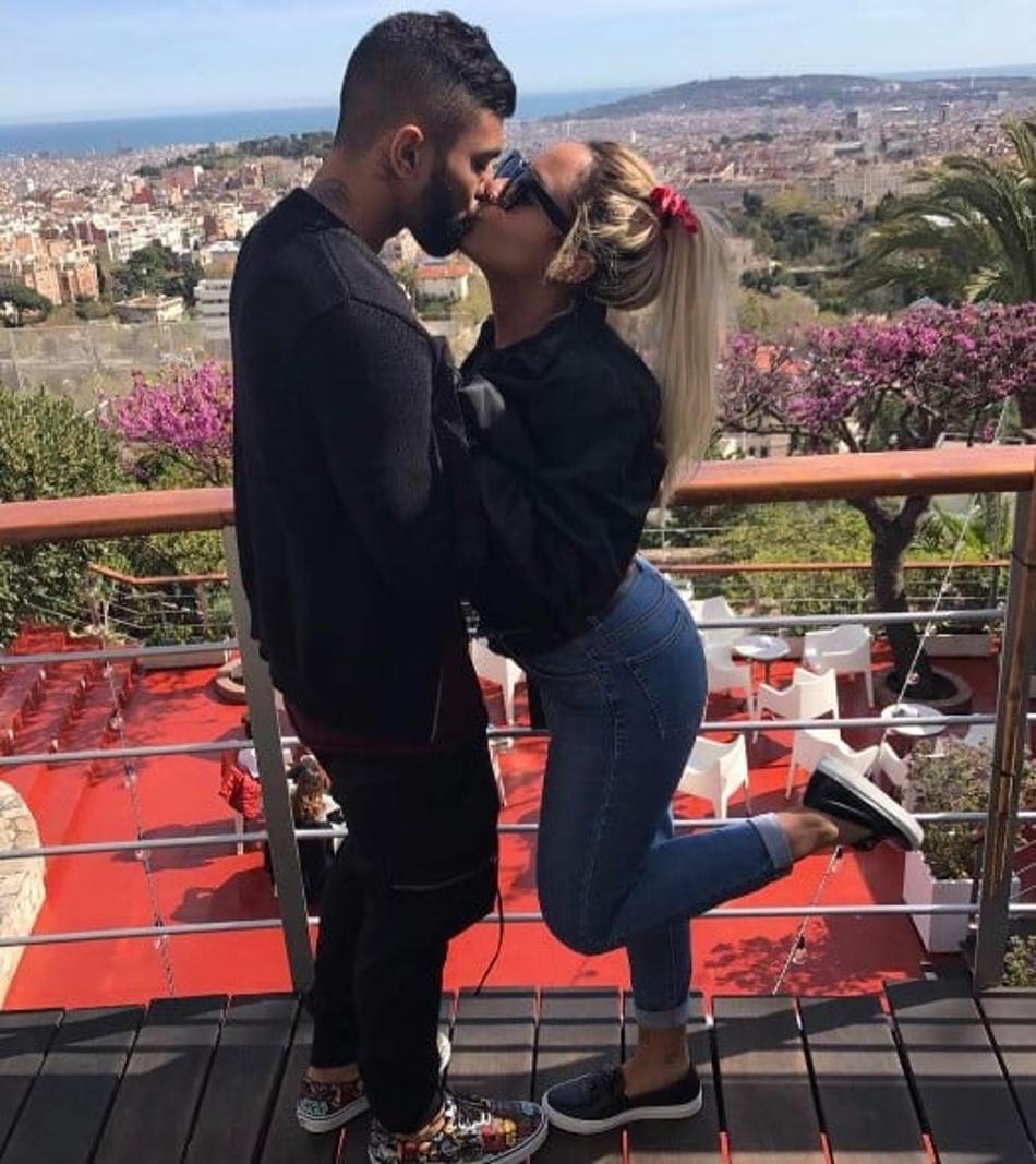 Gabigol e Rafaella, irmã de Neymar, assumem namoro nas redes sociais