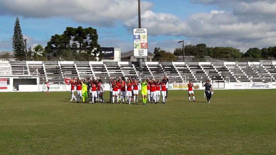 Inter estreia time de futebol feminino