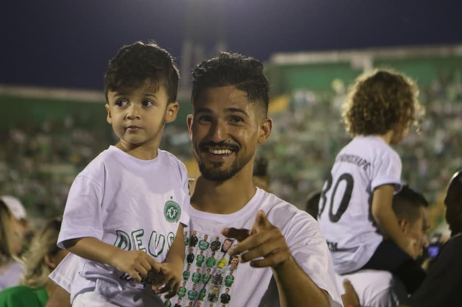Túlio de Melo celebra título e prevê jogo equilibrado na Colômbia