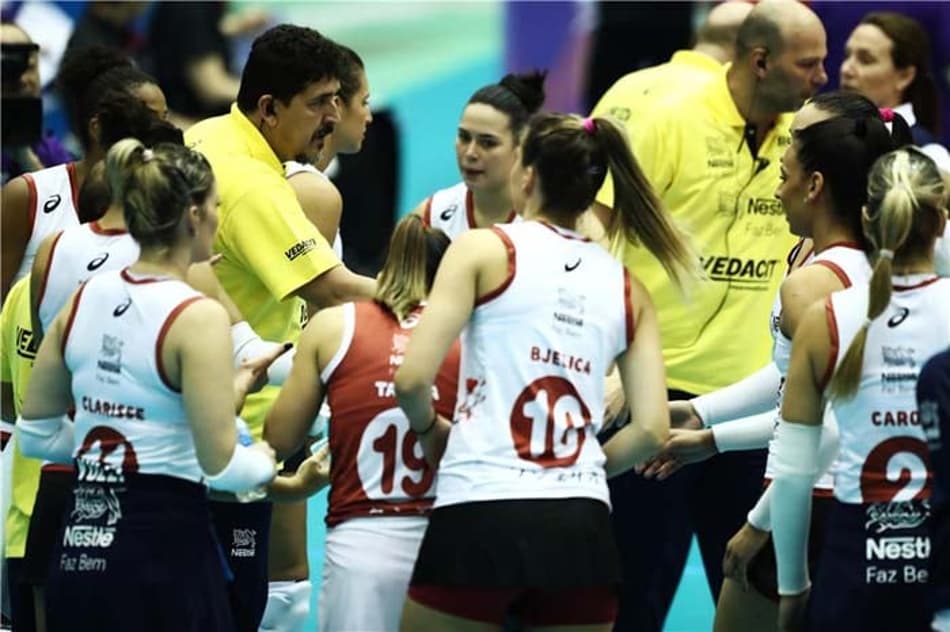 Brasileiras caem diante de turcas no Mundial do Japão