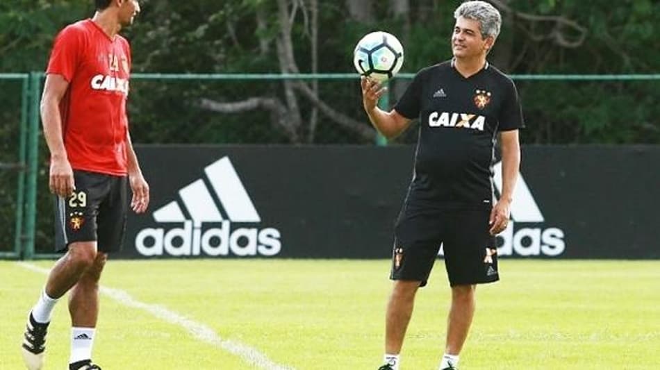 Com confiança inabalável, Ney Franco acredita em título do Sport