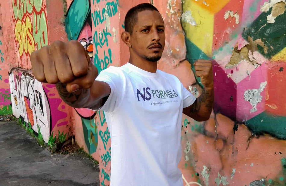 Com a quarta filha a caminho, Johnny Eduardo fala de paternidade
