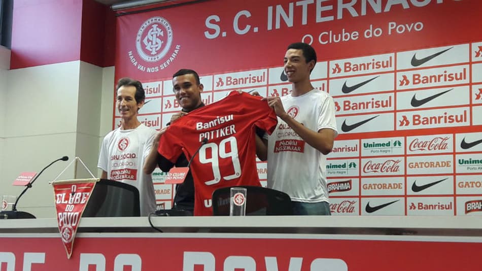 Pottker quer 'nova história' no Inter e promete movimentação na área