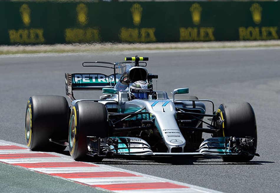 Bottas revela instabilidade na traseira de sua Mercedes