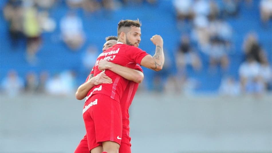 Um turno depois….Sasha pede Inter ligado no Londrina: 'Mudou muito'