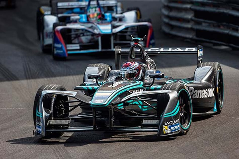 Jaguar comemora contratação de Nelsinho Piquet: "Estava no topo da nossa lista"