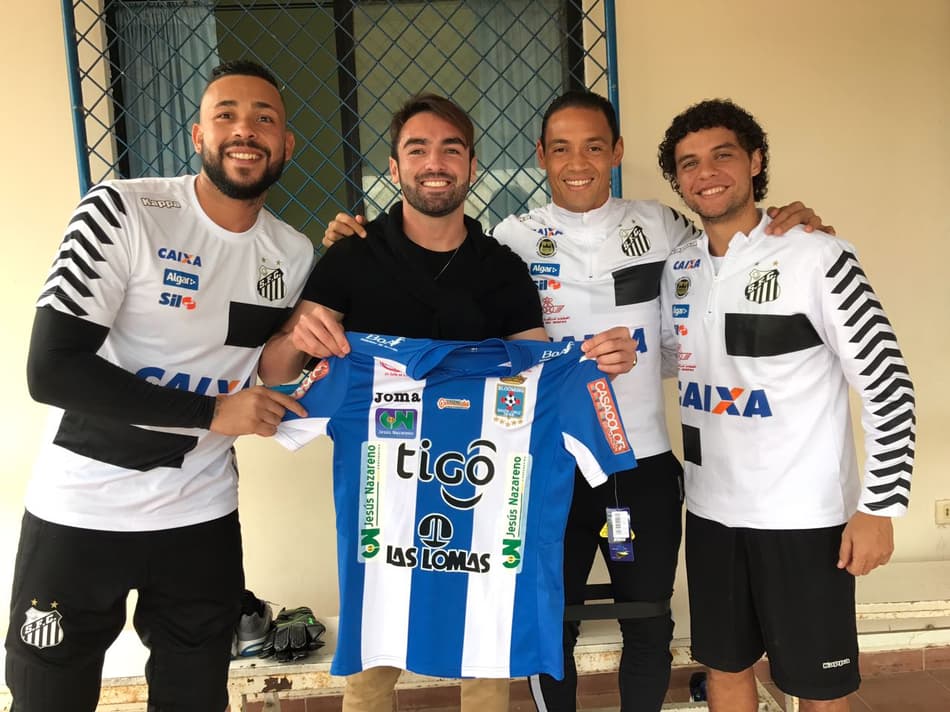 Revelado na Vila, zagueiro é anfitrião do Santos na Bolívia e quer seleção