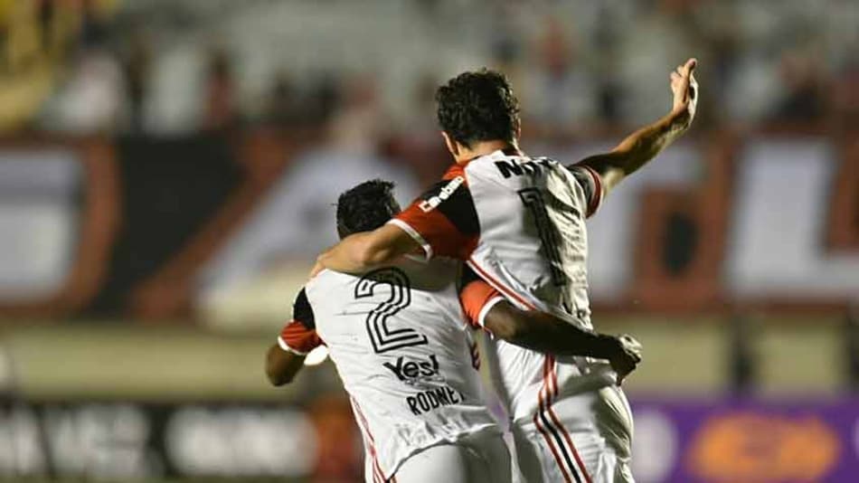 Goleiro do Atlético-GO lamenta revés e quer classificação na Copa BR