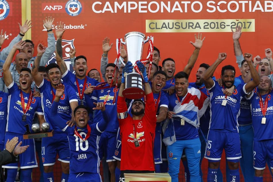 Universidad de Chile bate San Luis e garante título do Apertura