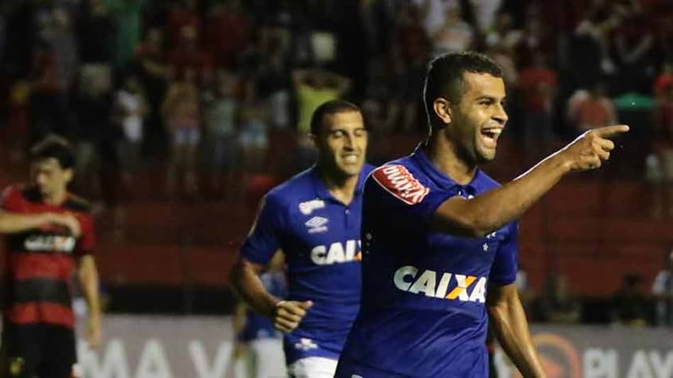 Jogadores valorizam empate e Mano elogia segundo tempo do Cruzeiro