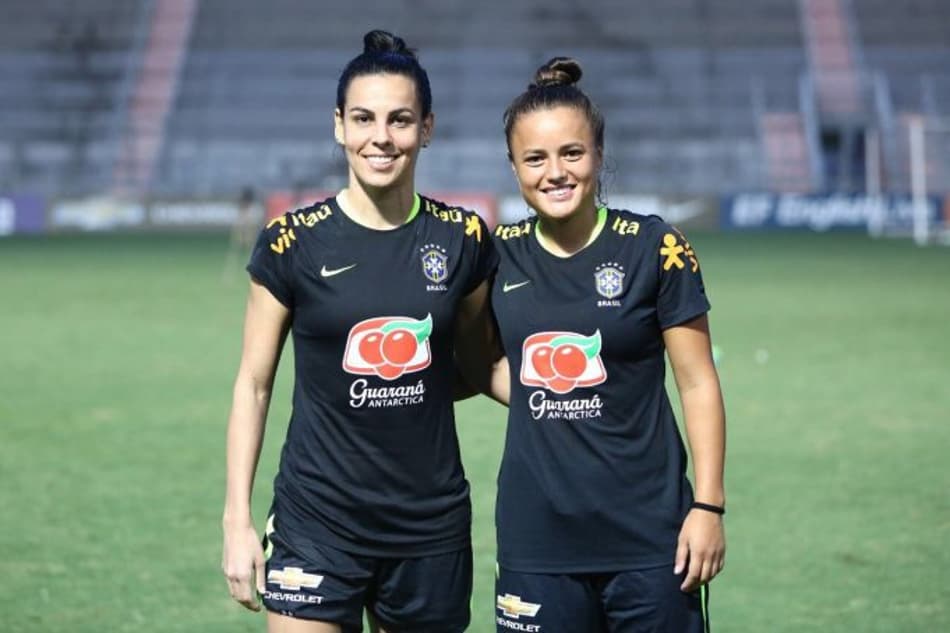 Camilinha e Thaisa comemoram convocação para a Seleção Brasileira