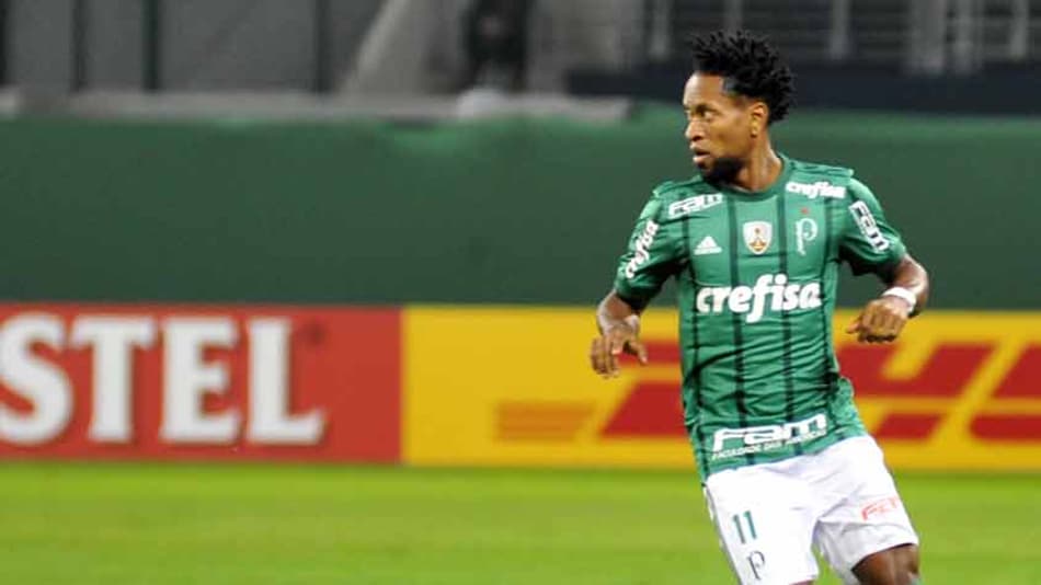 Zé Roberto supera uruguaio ex-Palmeiras e se torna o jogador mais velho a marcar um gol na Libertadores