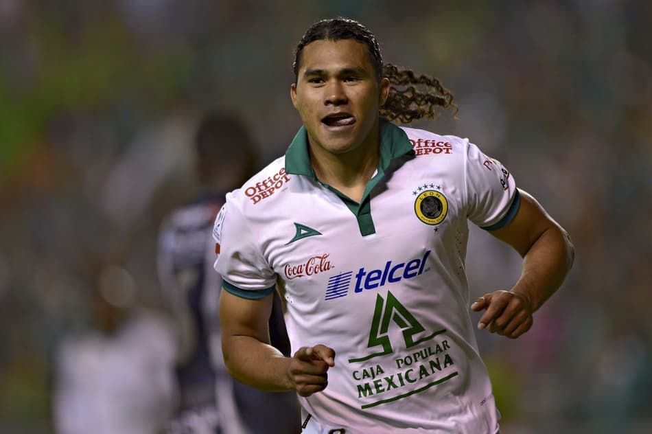 Mercado da Bola: Glasgow Rangers contrata destaque de time mexicano