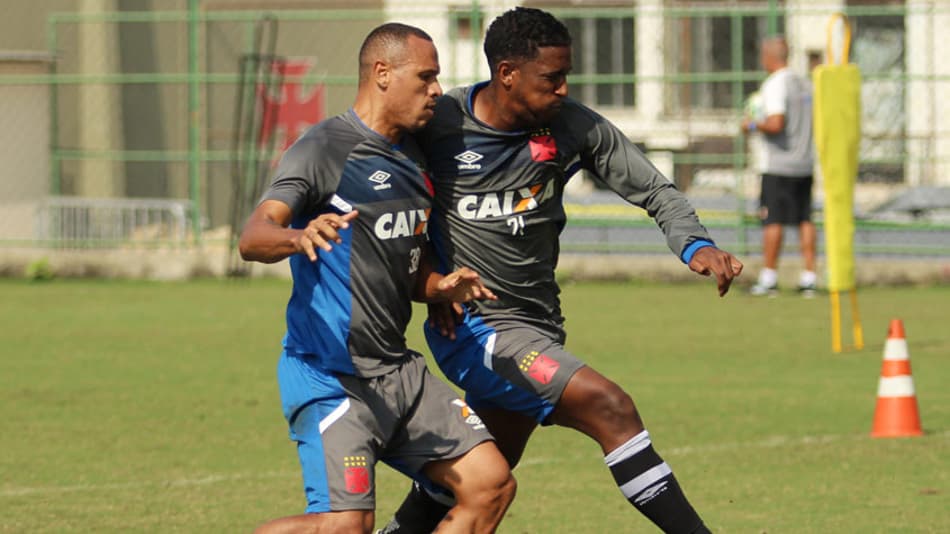 Thalles no último treino do Vasco. Confira a seguir outras imagens do atacante na galeria especial do LANCE!