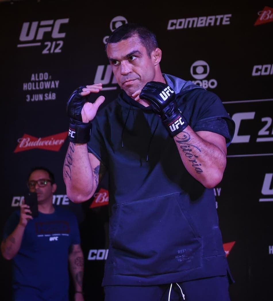Adversário passa mal e Belfort não se aposentará no UFC St. Louis