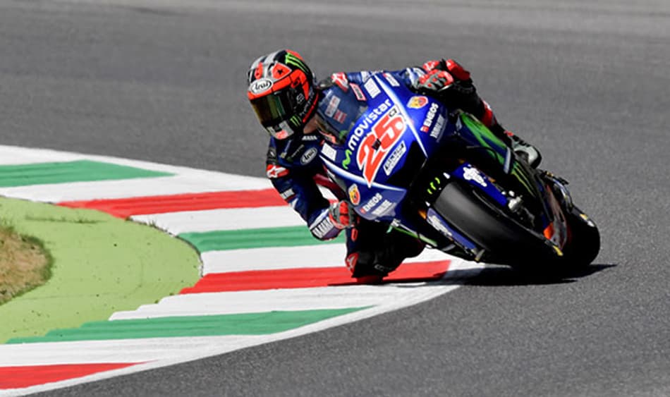 Maverick Vinales supera Valentino Rossi e é pole em Mugello
