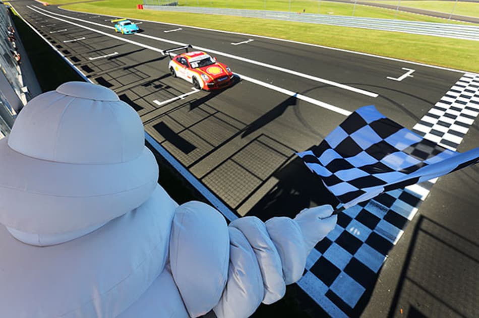 Porsche: Dia de campeões, com vitórias de Kaesemodel e Paludo, que assume a liderança