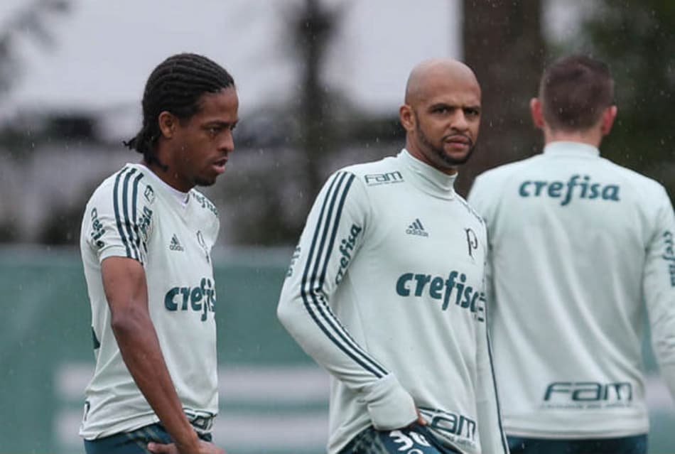 Keno diz que Felipe Melo reagiu bem à reserva: ‘Não ficou bicudinho’