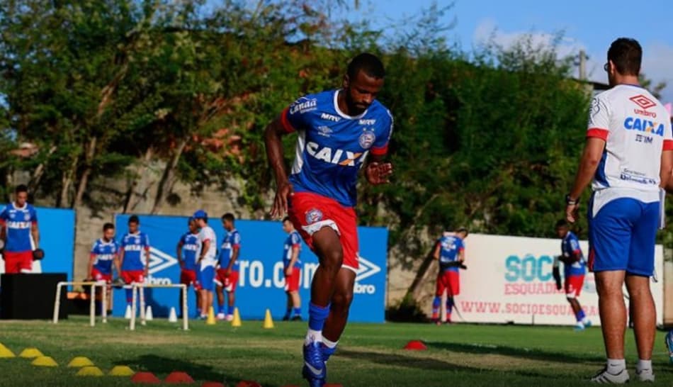 Diego Rosa rescinde com Bahia após disputar 19 jogos pelo clube