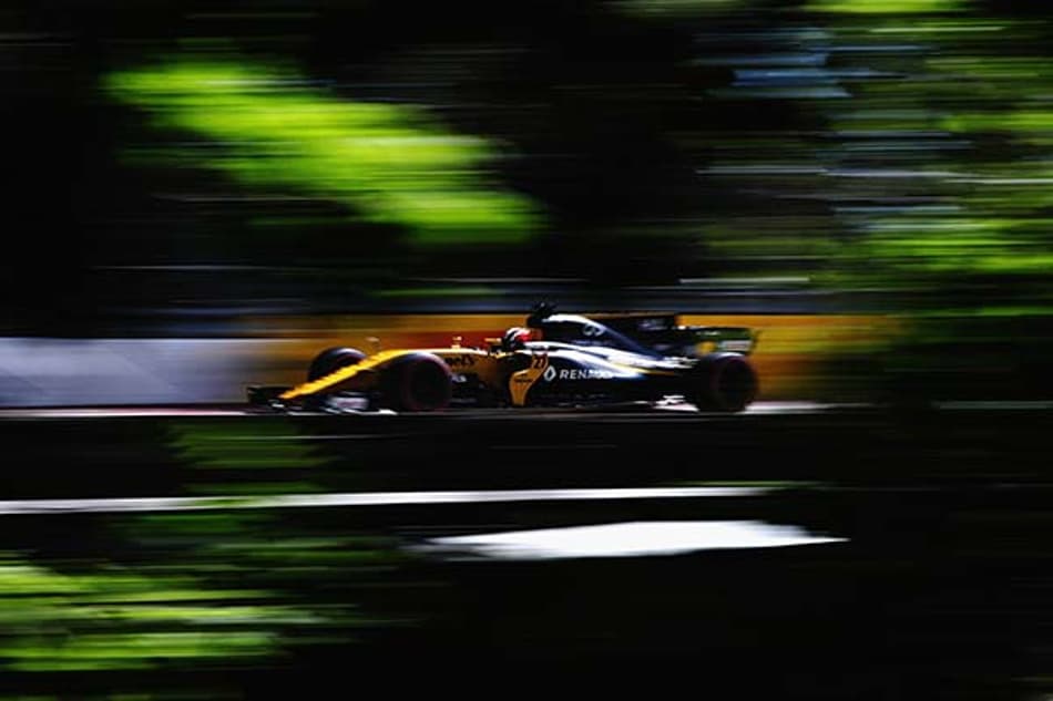Renault larga em 10º e 15º no grid de Montreal