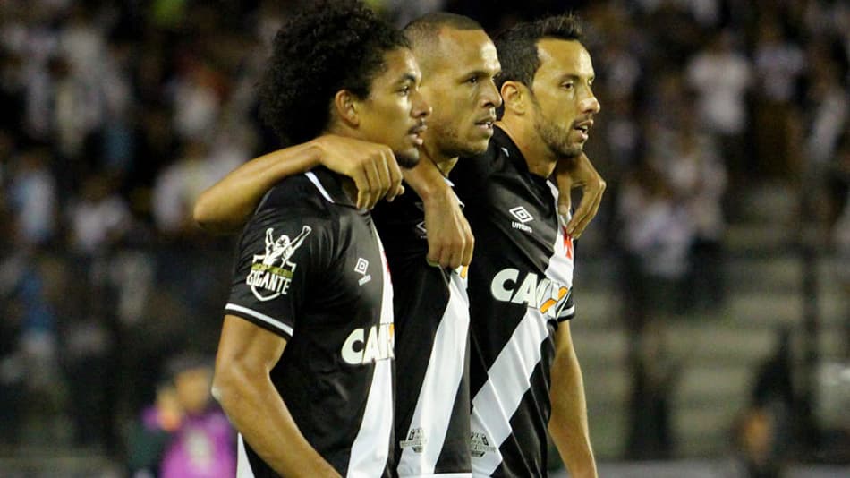 Douglas exige que Vasco tenha ‘vontade’ para pontuar fora