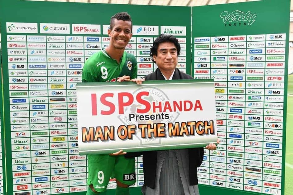 Brasileiro marca dois e comanda vitória do Verdy Tokyo no Japão