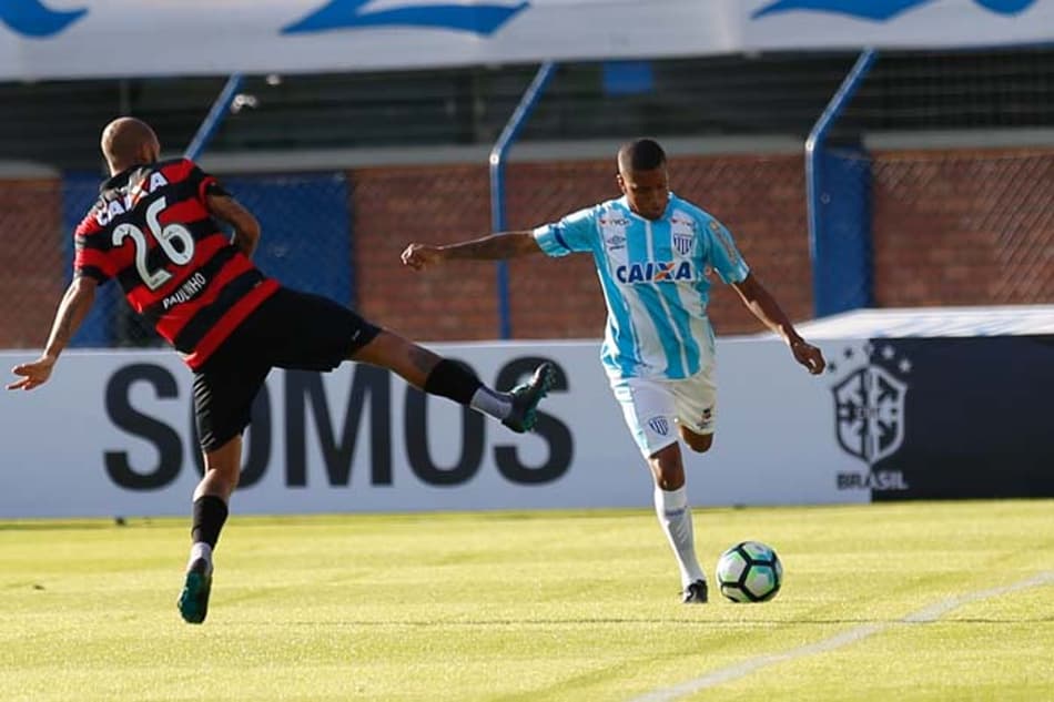 Reposição para a lateral-esquerda do Sport é confirmada