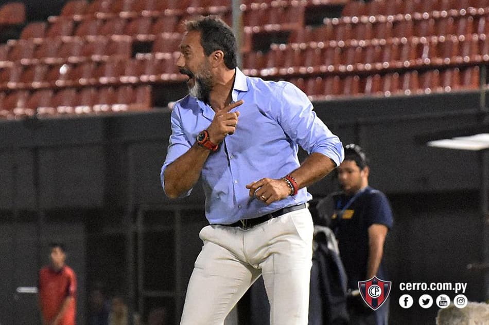 Técnico de seleção pede demissão na véspera de amistoso: ‘Não sabia que era tão chato’