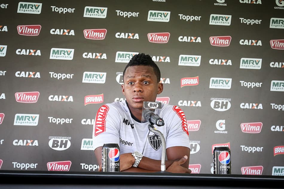 Felipe Santana segue como titular e Atlético-MG ganha volta de Cazares