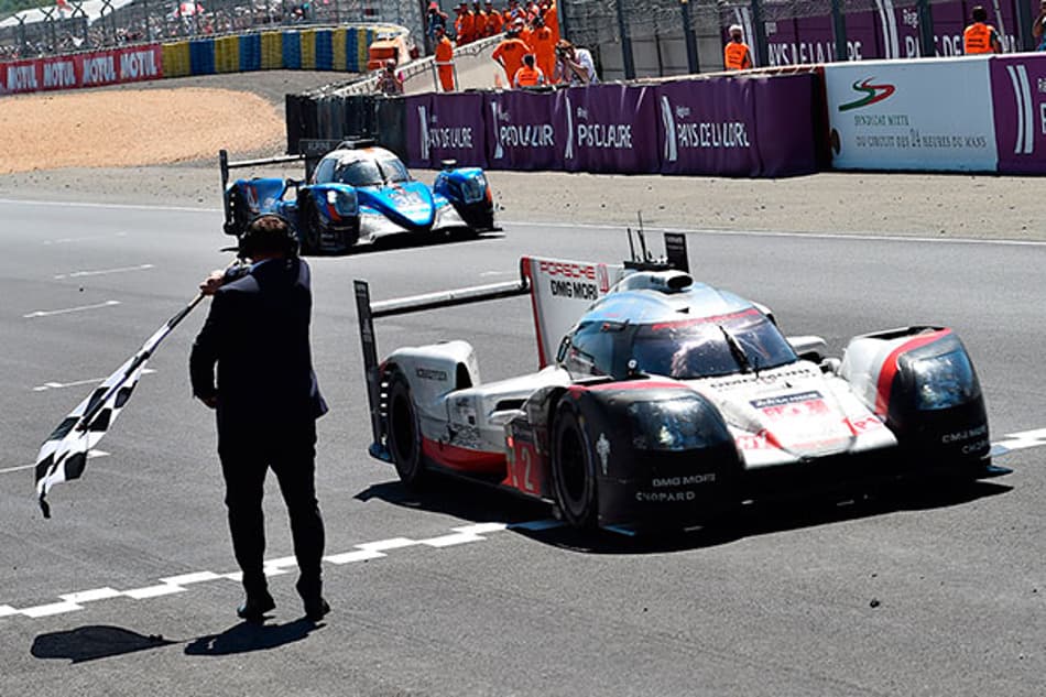 Porsche dá a volta por cima para vencer uma das mais emocionantes 24 Horas de Le Mans
