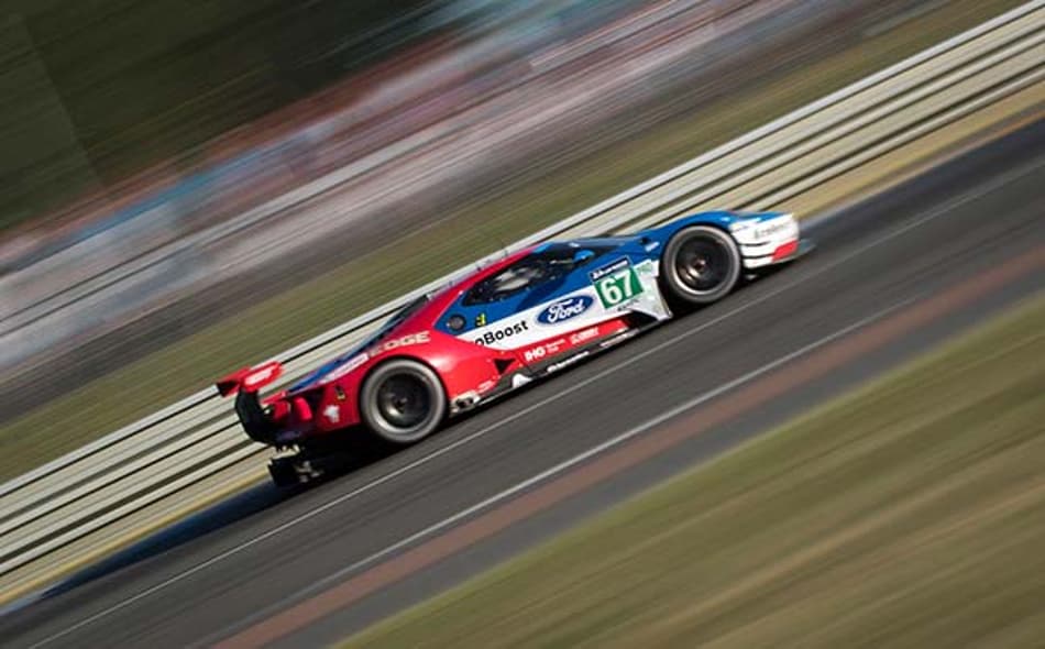 Derani encerra participação com a Ford no pódio em Le Mans e na liderança da GTE Pro