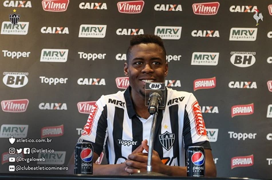 Regularizado no BID, Roger Bernardo pode estrear contra o Sport