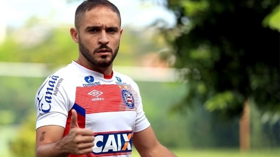 Bahia conta com o retorno de Régis para enfrentar o Corinthians