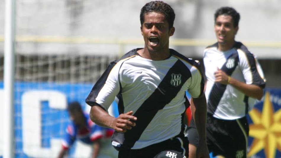 2003  - Ponte Preta: A Macaca foi o time que mais empatou na história dos pontos corridos, em uma só edição (vale lembrar que eram 46 rodadas). Foram 18 empates e a 20ª colocação