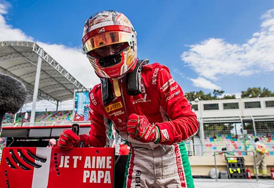 Raikkonen: "Leclerc será uma futura estrela da F1"