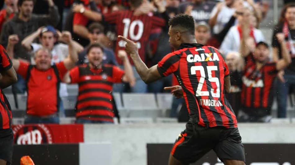 Atlético-PR X Vitória