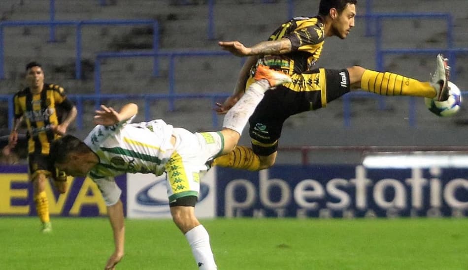 Aldosivi perde para Olimpo e está rebaixado para segunda divisão argentina