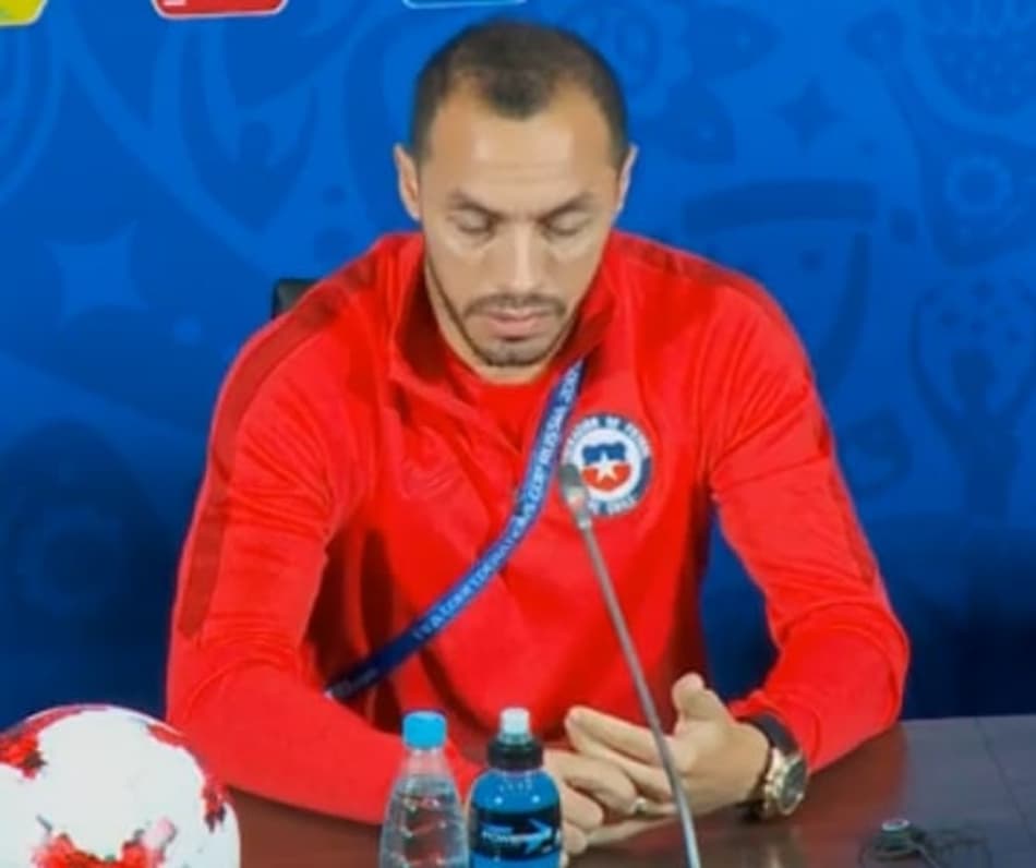 Volante chileno pede muita atenção com Cristiano Ronaldo