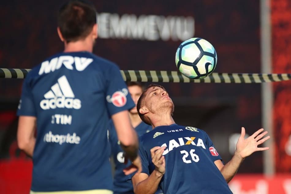 Zé Ricardo aumenta rotatividade no Flamengo em busca do time ideal