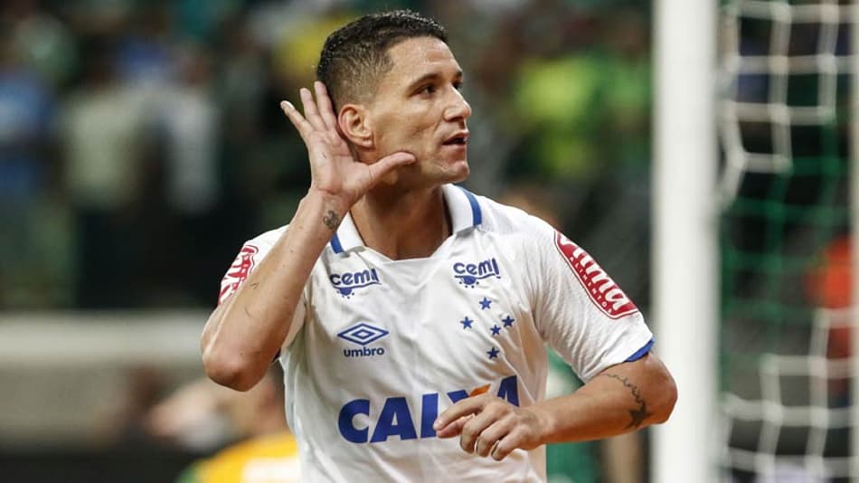 Top 25: os meias com mais finalizações certas no Brasileirão