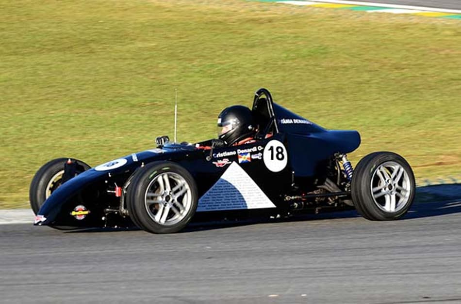 FVee chega aos 50 anos com provas em Interlagos e nos EUA, e lança a sua primeira corrida virtual