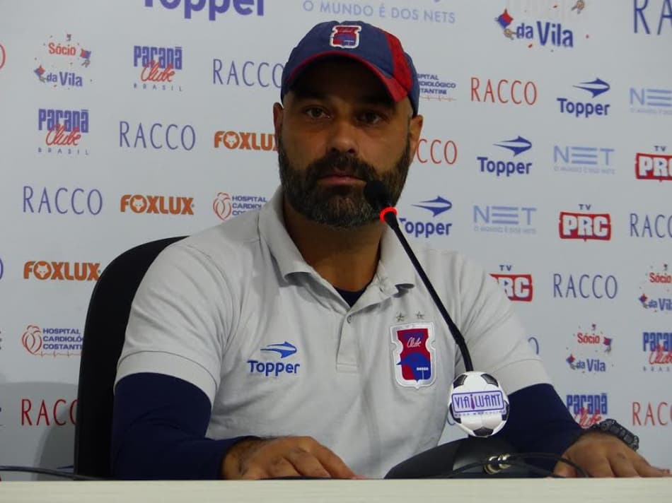 Indicado por dirigente, Cristian de Souza não é mais o técnico do Paraná