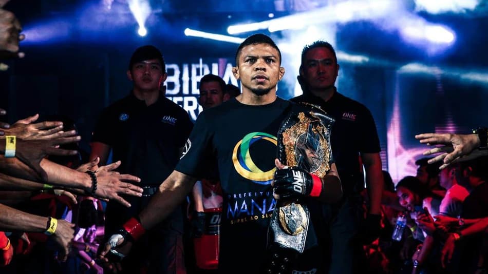 Bibiano Fernandes defende cinturão do One em agosto
