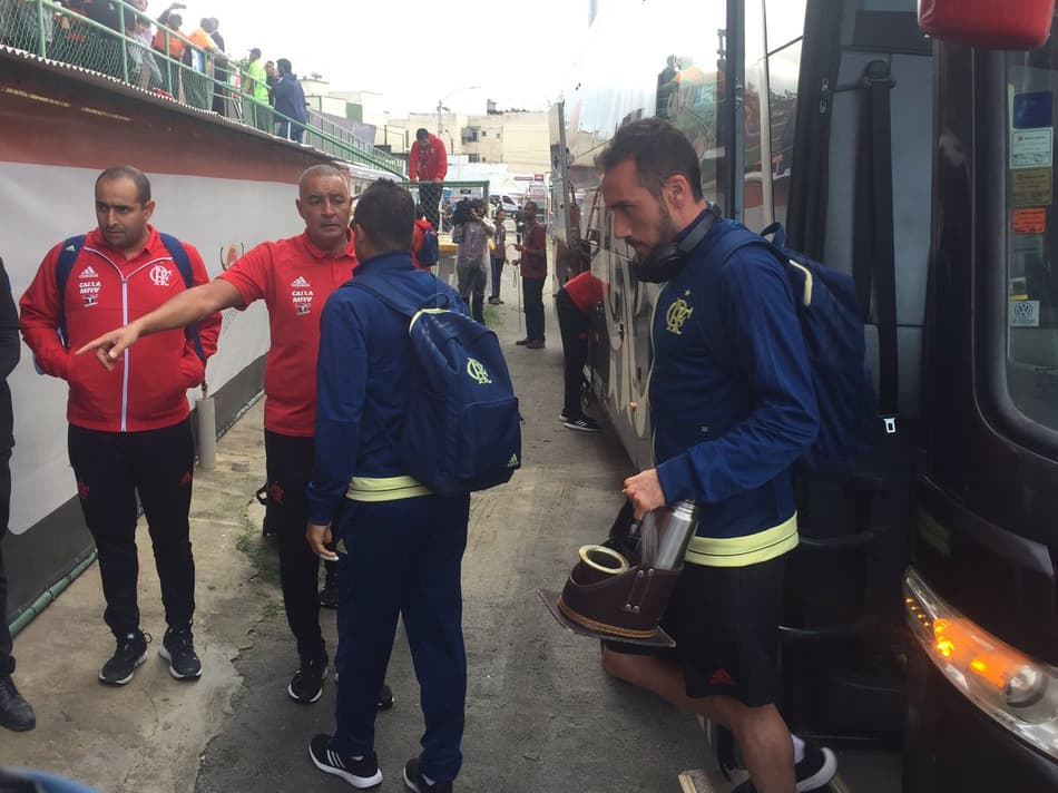 Após cinco jogos fora, Mancuello volta a ser relacionado no Flamengo
