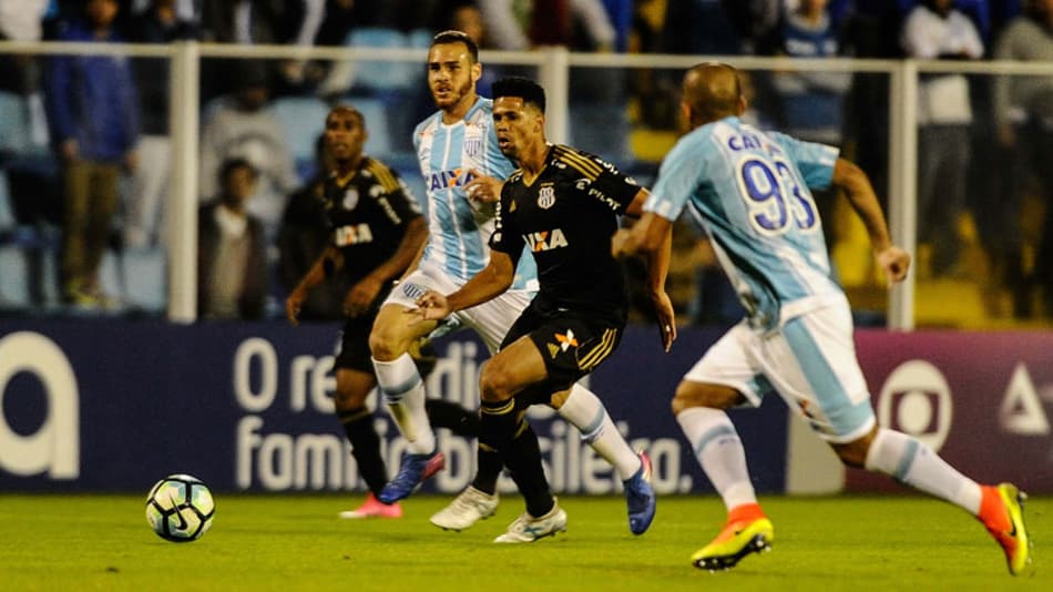 Avaí e Ponte se anulam e empatam em 0 a 0 na Ressacada