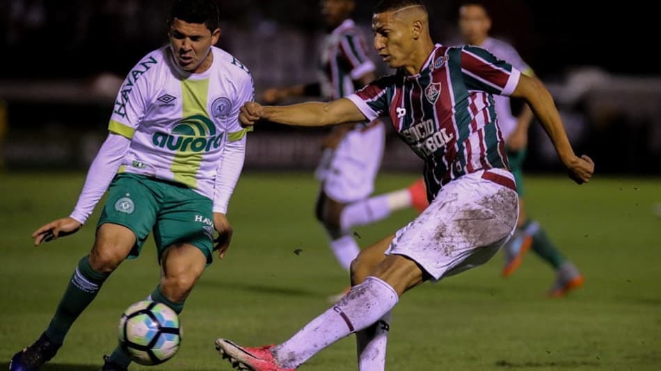 Marcos Júnior salva o Fluminense e diz: 'Sempre entro com vontade'
