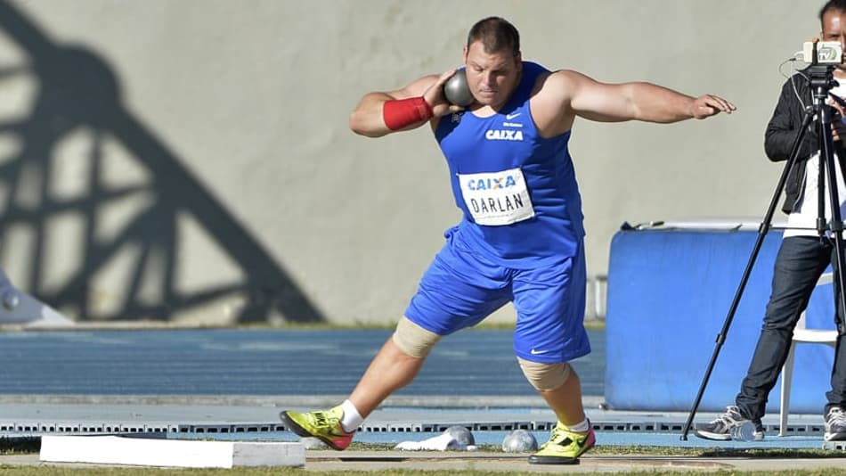 Andressa bate recorde, e Nazarov confirma favoritismo no GP Atletismo