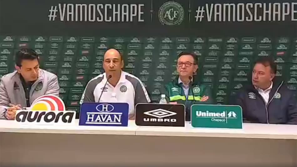 Eutrópio critica arbitragem após derrota da Chapecoense para o Avaí