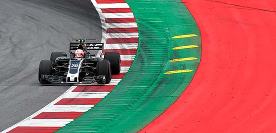 Magnussen feliz com sétima posição: "Dedos cruzados amanhã"