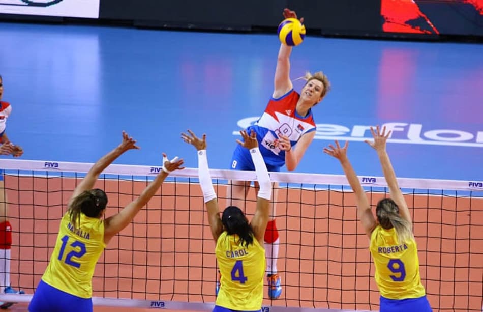 Brasil joga mal e perde para a Sérvia no Grand Prix de vôlei